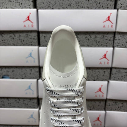 Alexander McQueen Beige