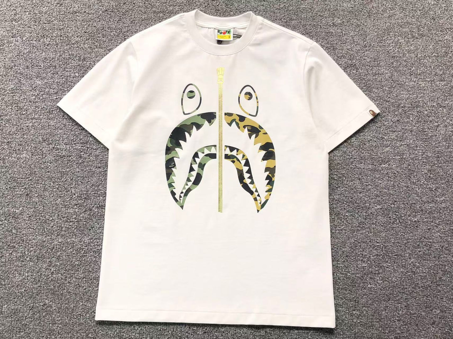 Tshirt Bape