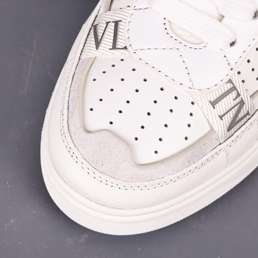 Valentino VL7n White