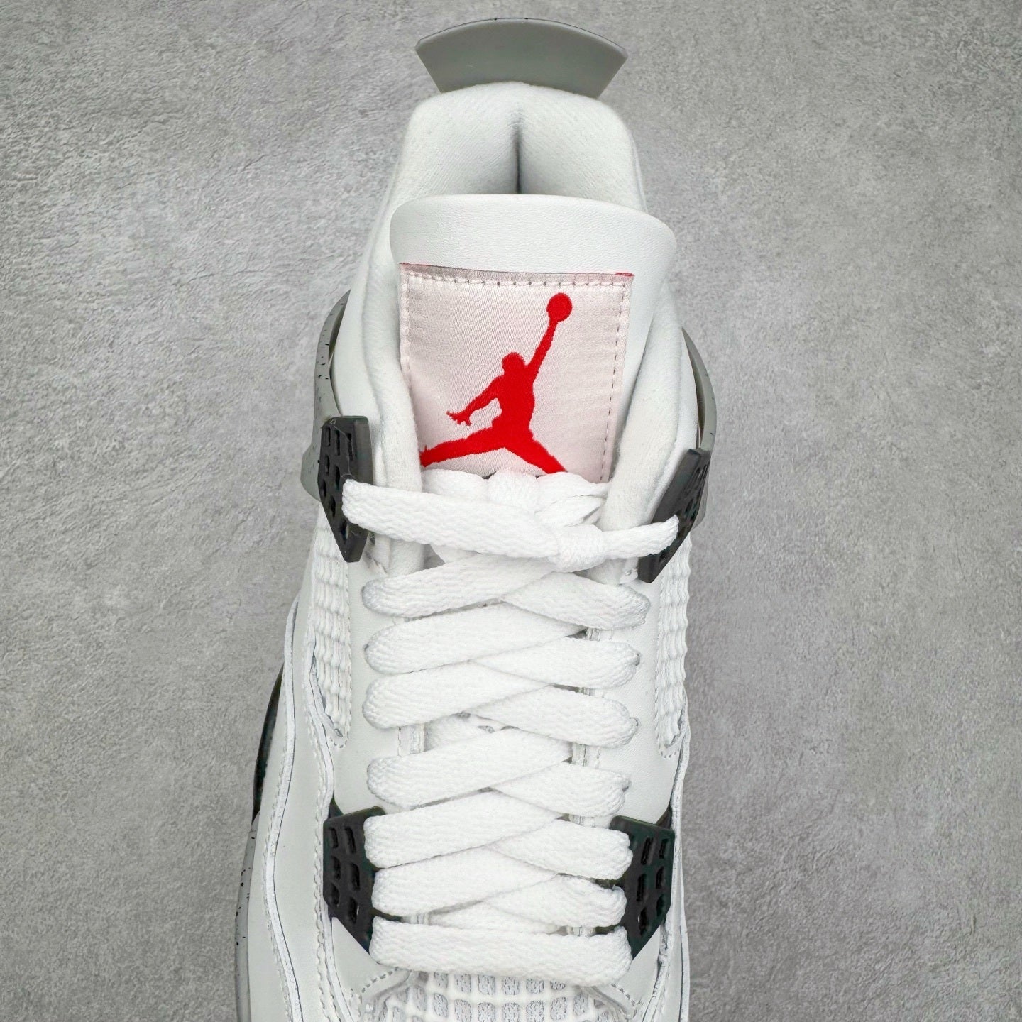 AJ4 Retro OG White Cement