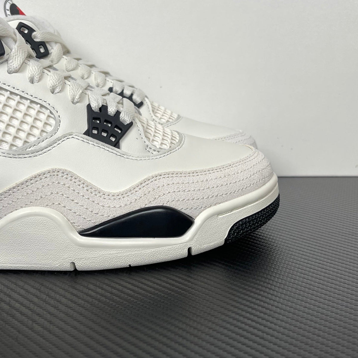 AJ4 Retro Flight Club