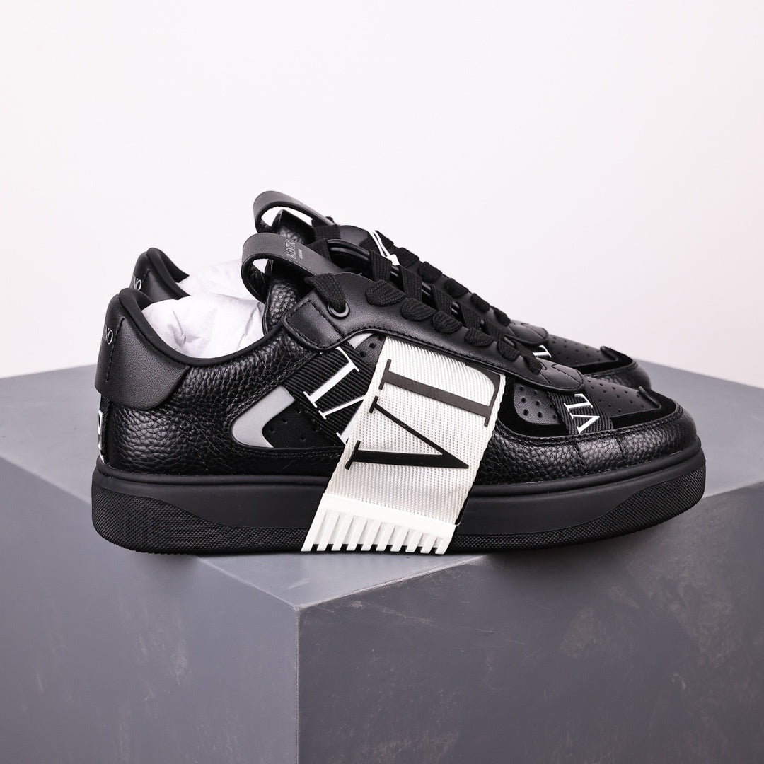 Valentino VL7n Black