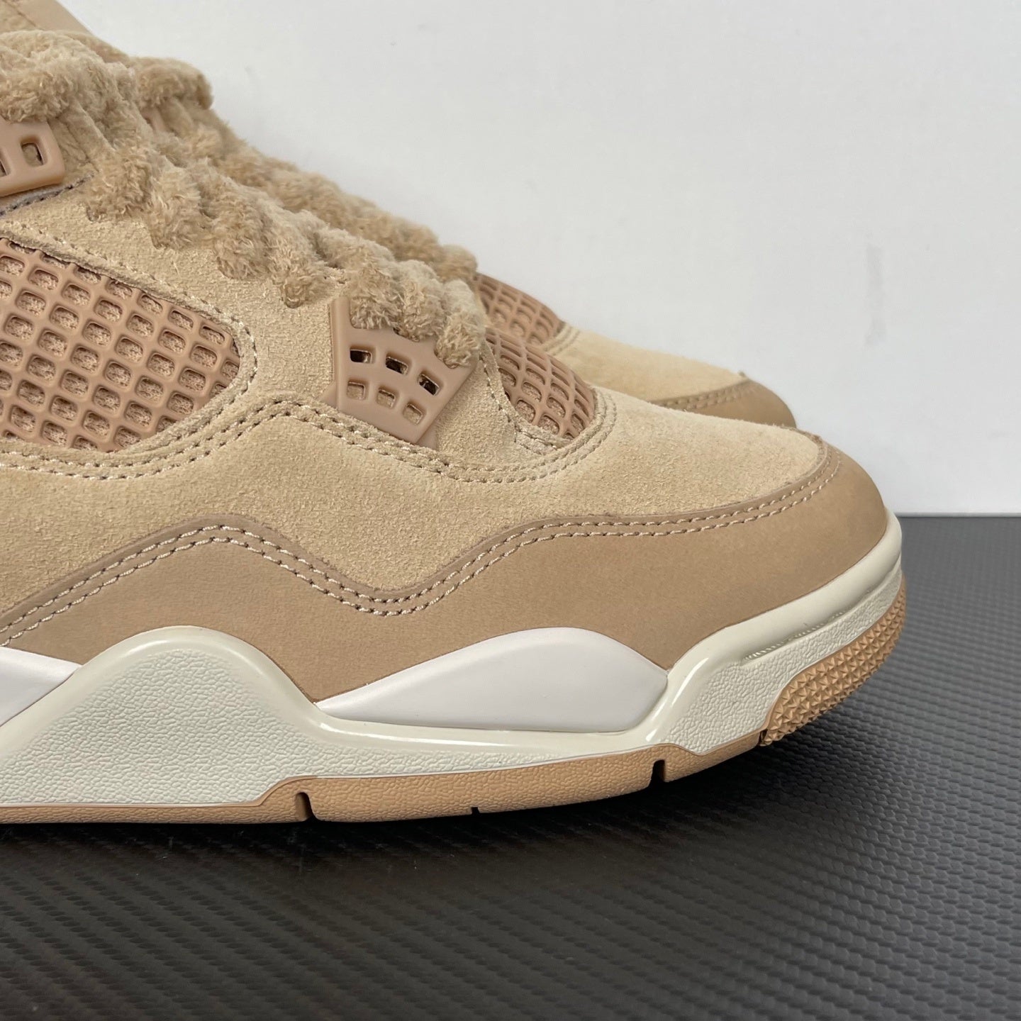 AJ4 Retro Cozy Girl