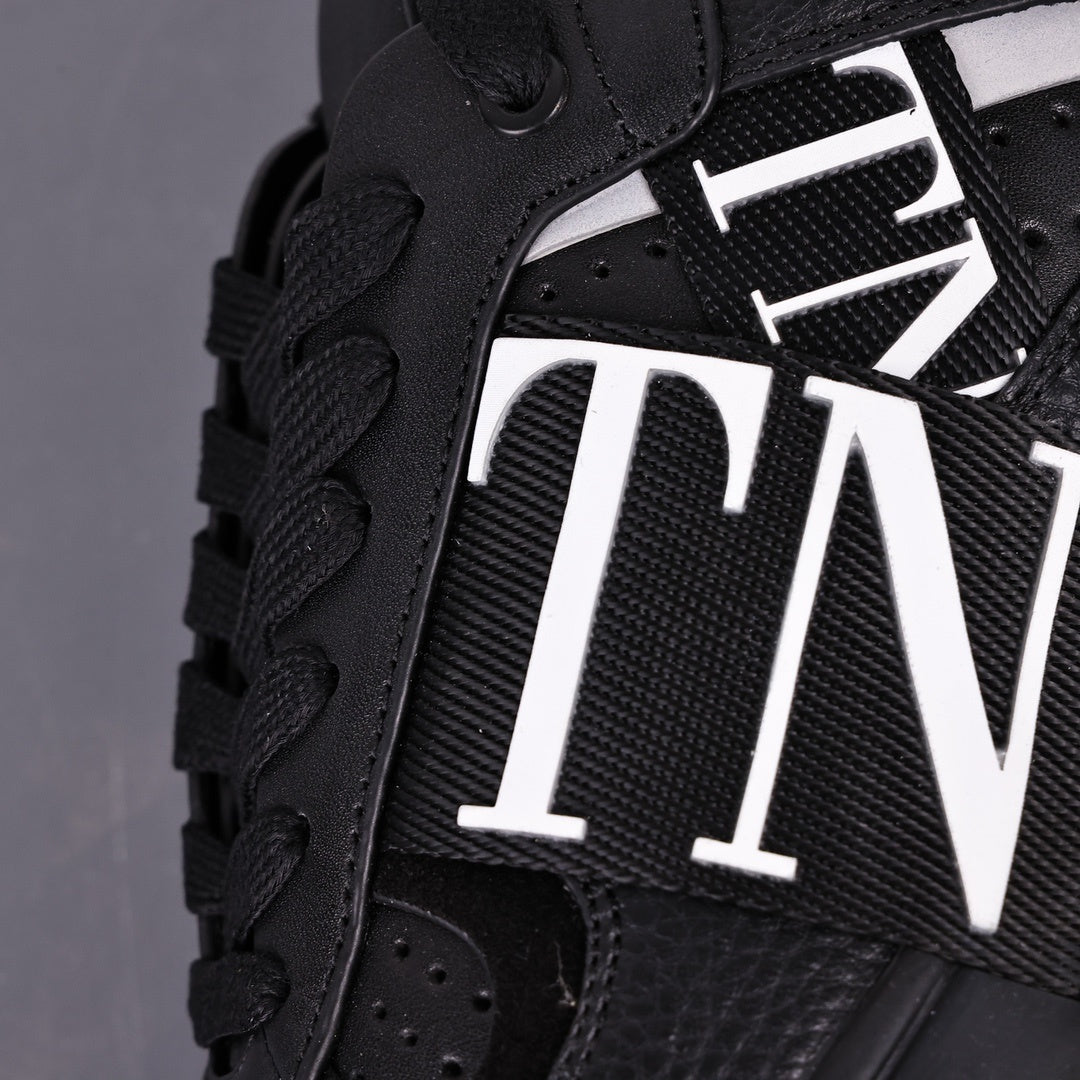 Valentino VL7n Pure Black