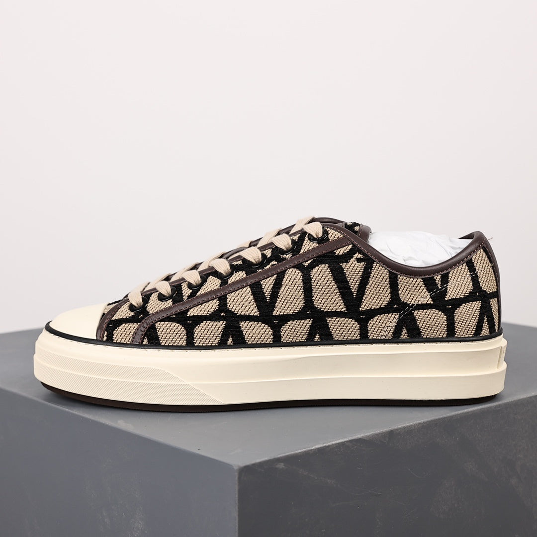 Valentino Toile Iconographe Totaloop Black/Beige