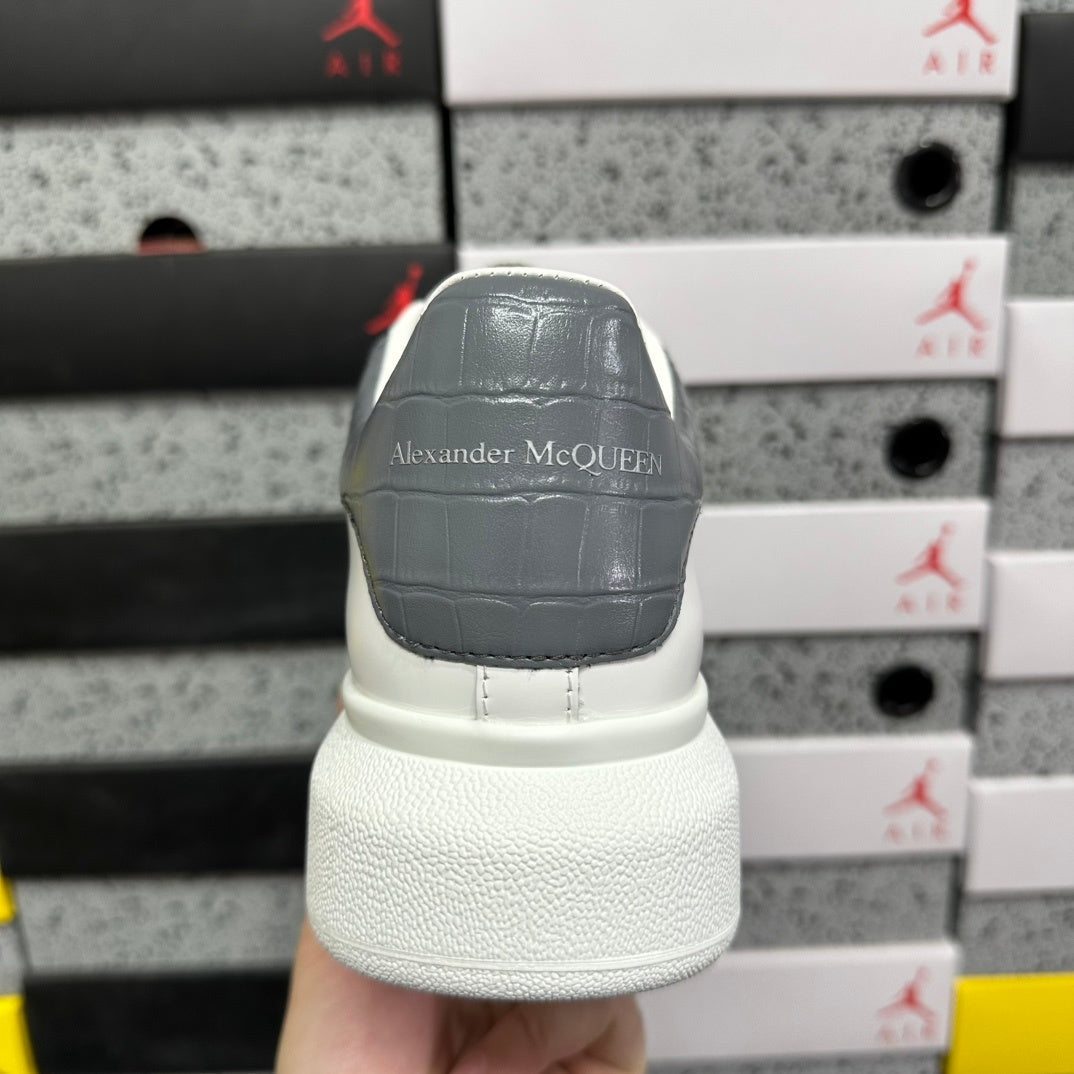 Alexander McQueen Turtle Grey