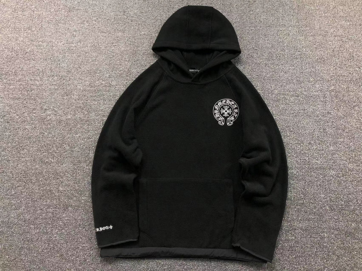 Hoodie CHR8M3 H34RT 23