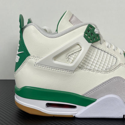 AJ4 Pine Green