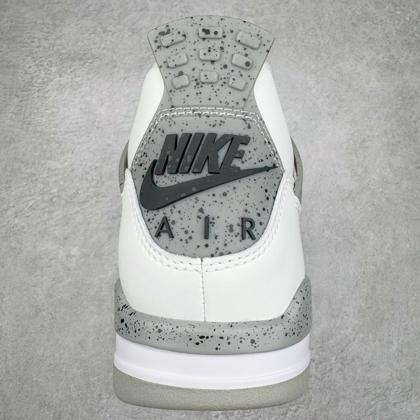 AJ4 Retro OG White Cement