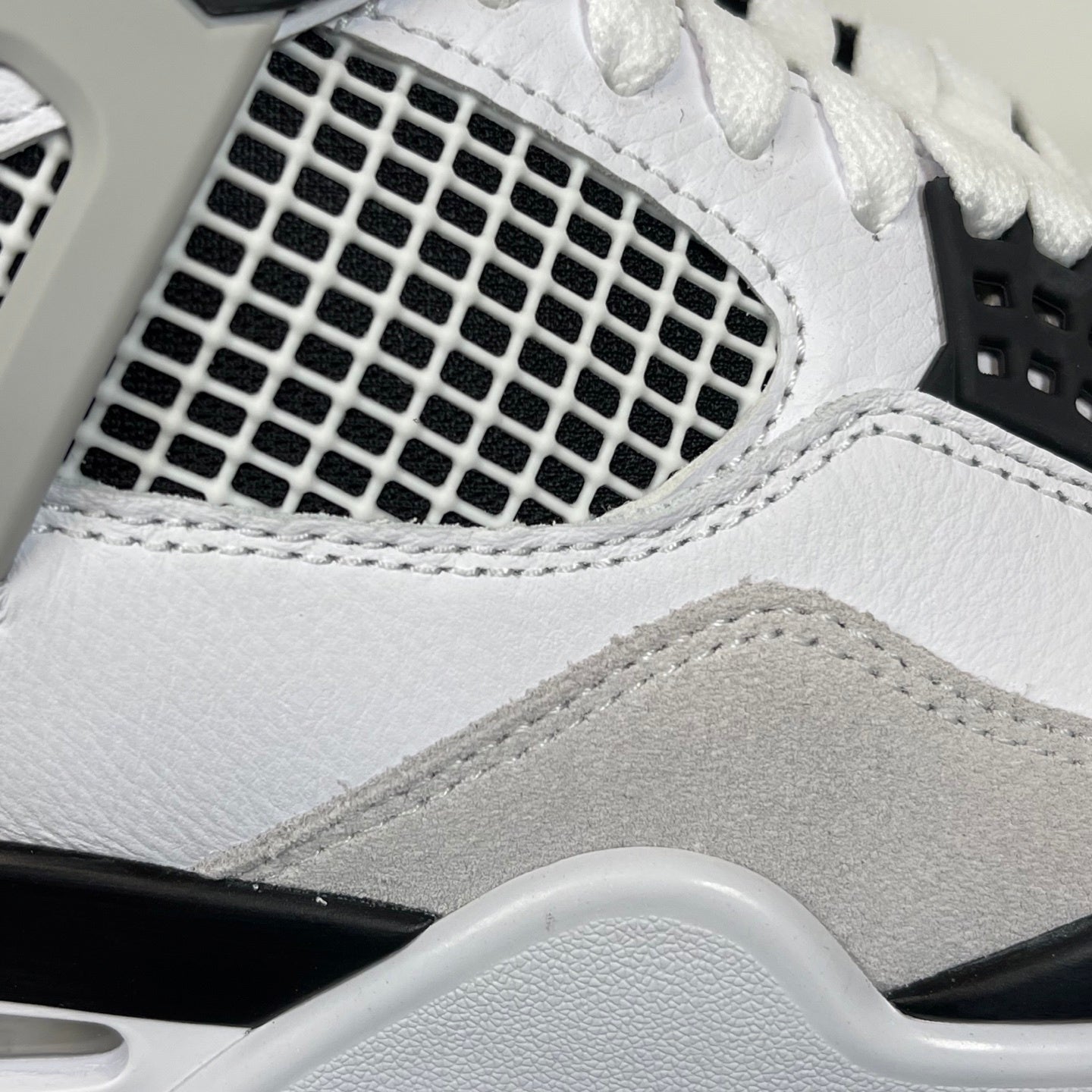AJ4 Military Black