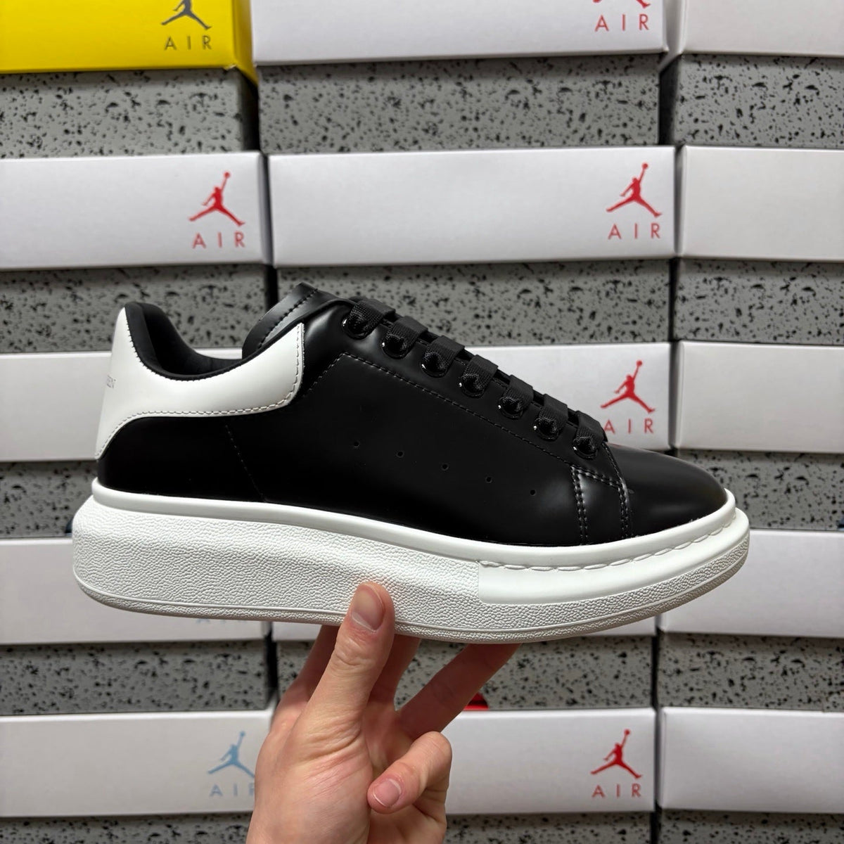 Alexander McQueen Black & White