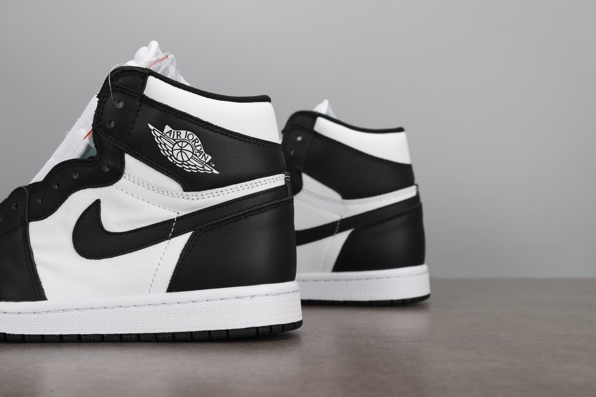 AJ1 High 85 Black White