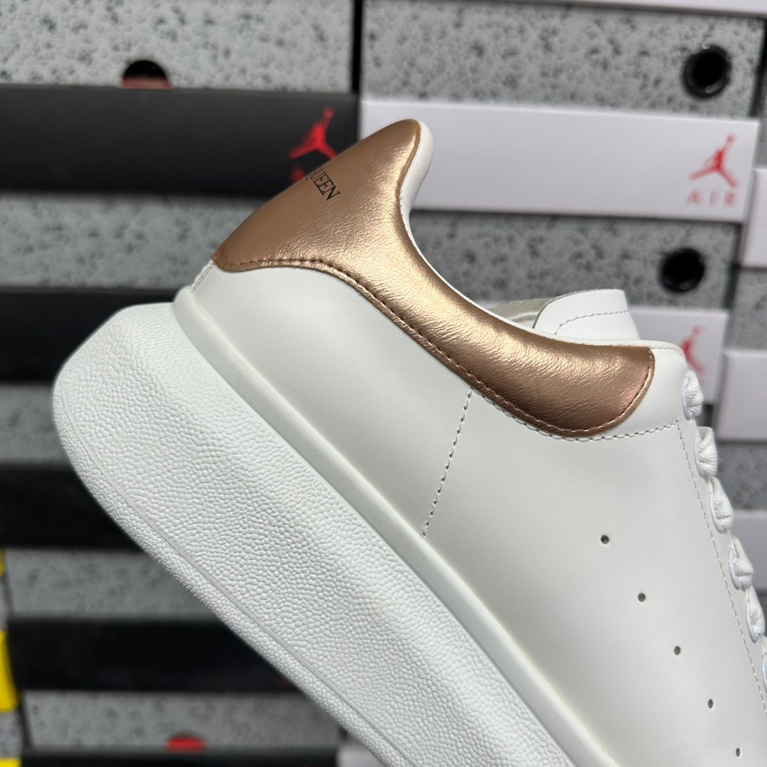 Alexander McQueen Low Gold