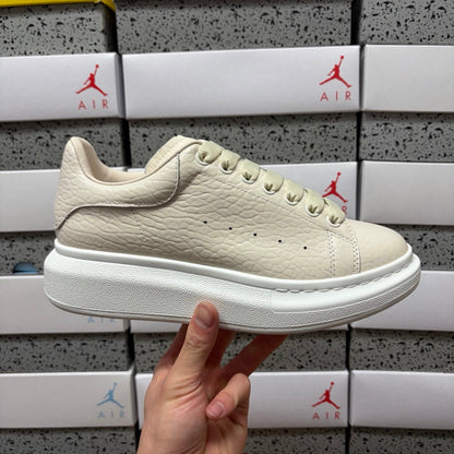 Alexander McQueen Beige