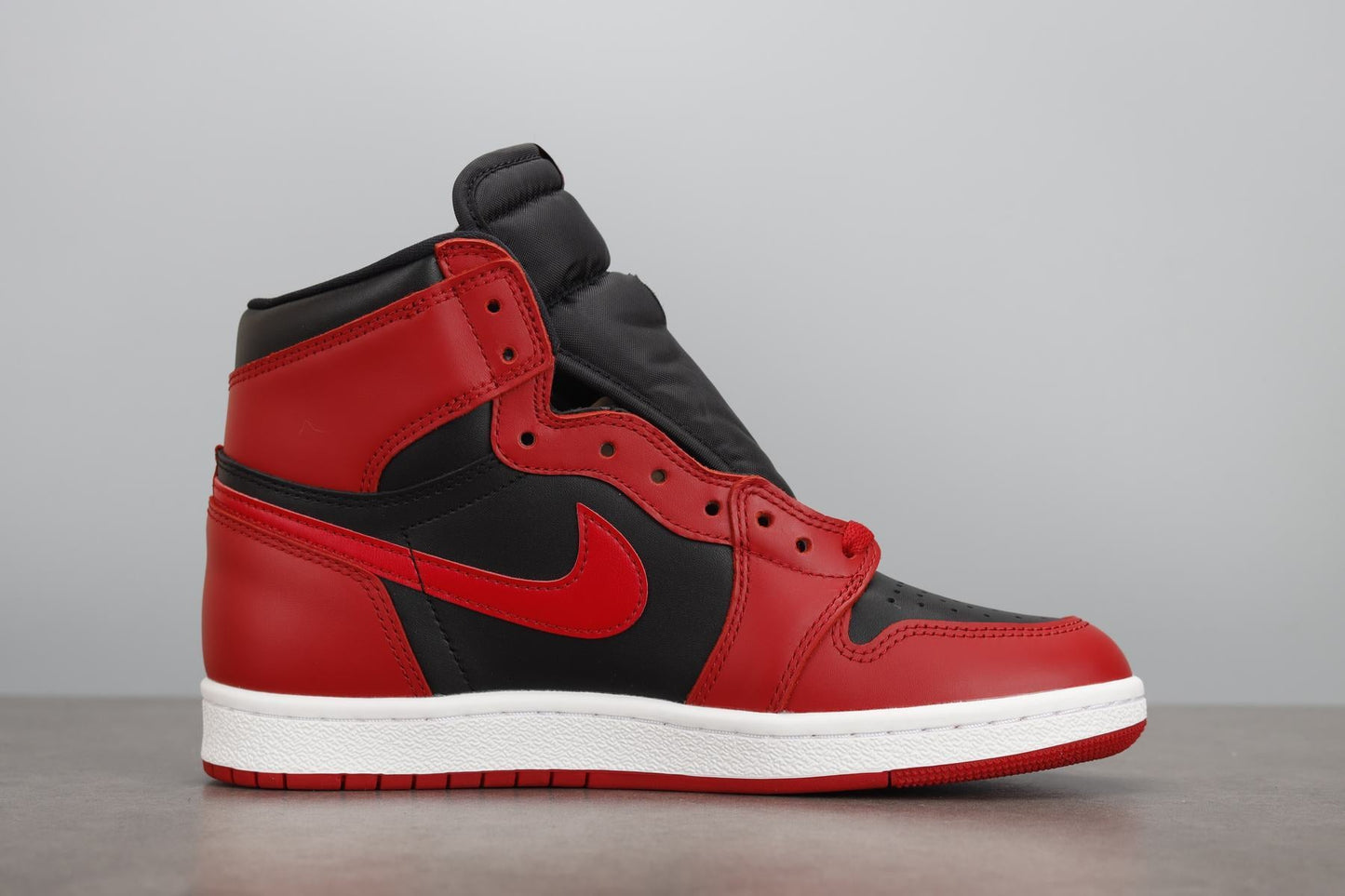 AJ1 High Obsidian Red
