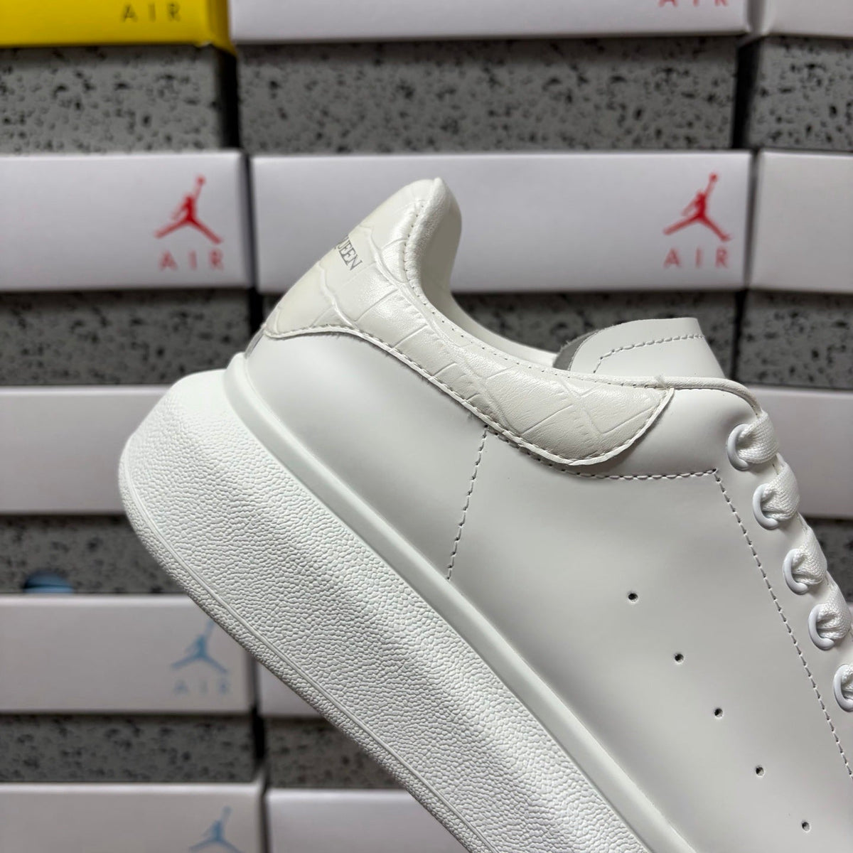 Alexander McQueen Turtle White
