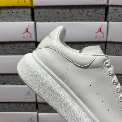 Alexander McQueen Turtle White