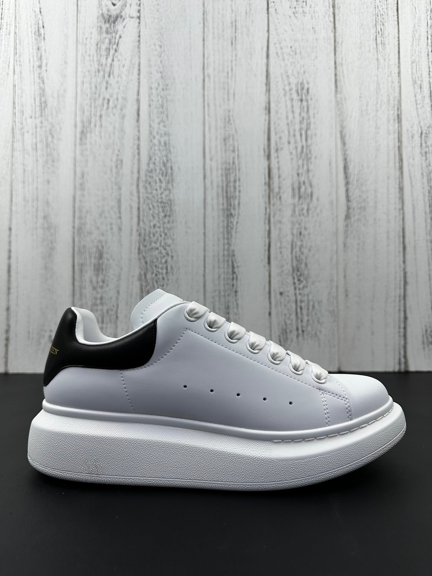 Alexander McQueen Pele