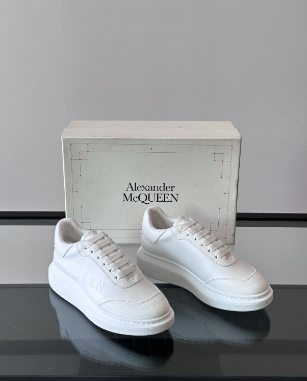 Alexander McQueen Oversized White
