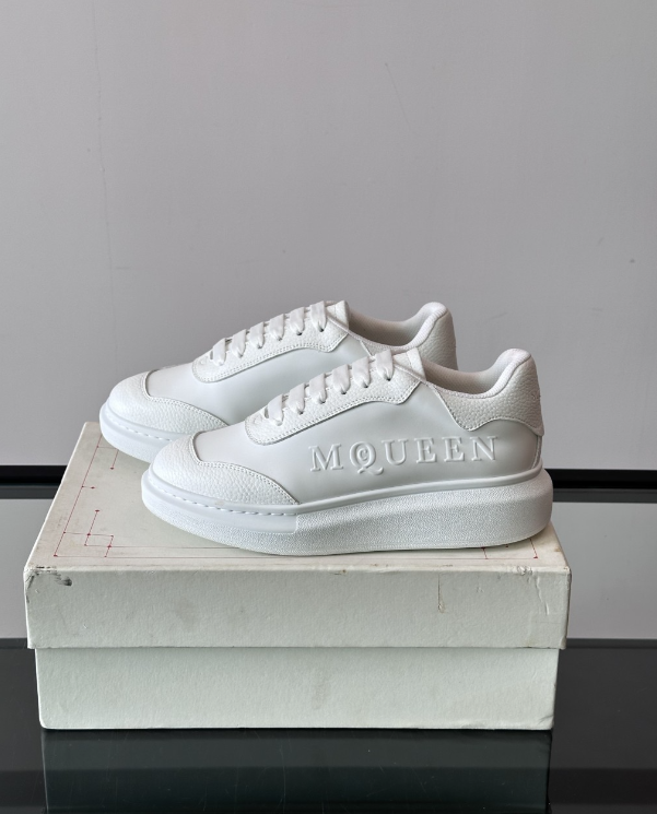 Alexander McQueen Oversized White