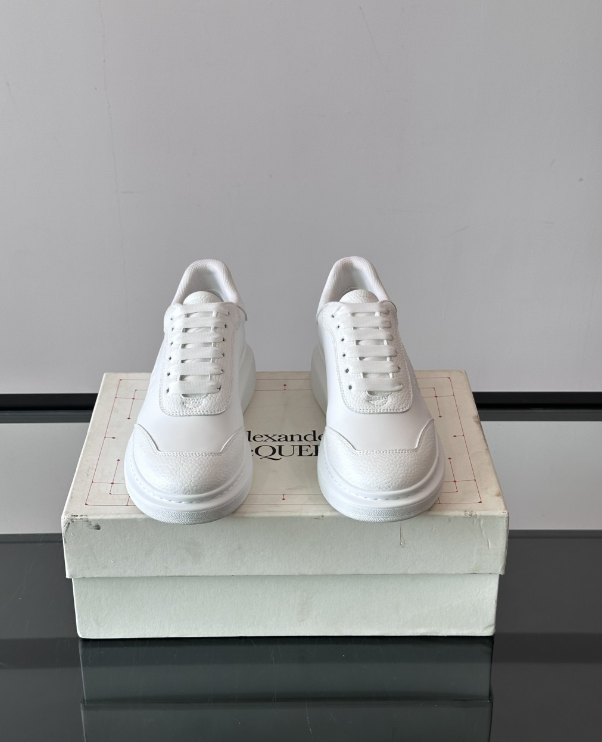 Alexander McQueen Oversized White