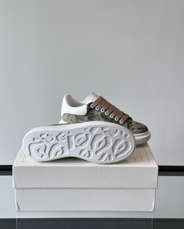 Alexander McQueen Oversized Green