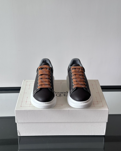 Alexander McQueen Oversized White/Black