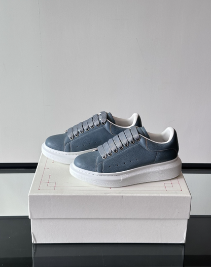Alexander McQueen Oversized White/Blue