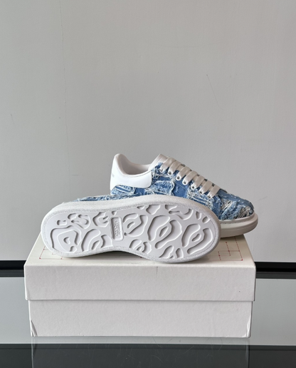 Alexander McQueen Oversized Blue/White