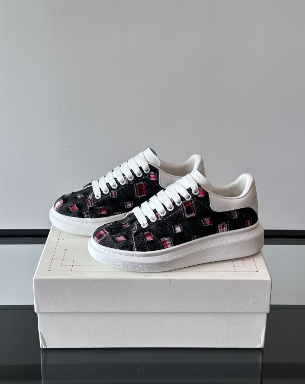 Alexander McQueen Oversized