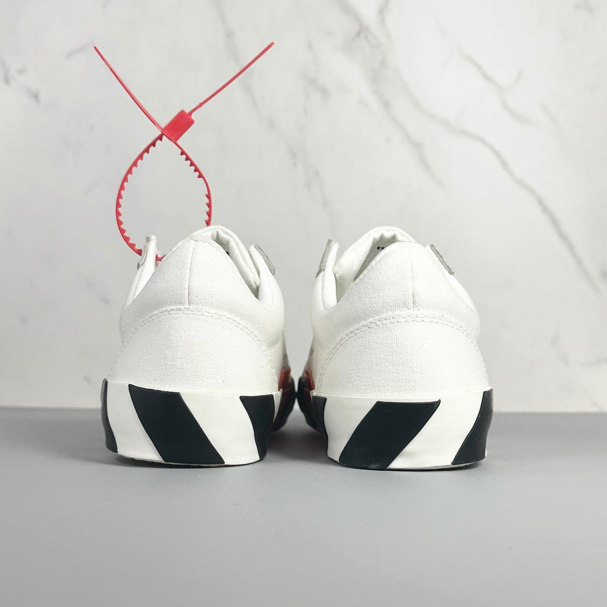 Vulcanized Line White