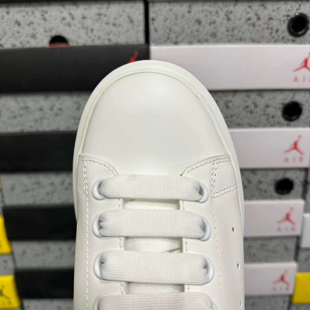 Alexander McQueen Low Gold