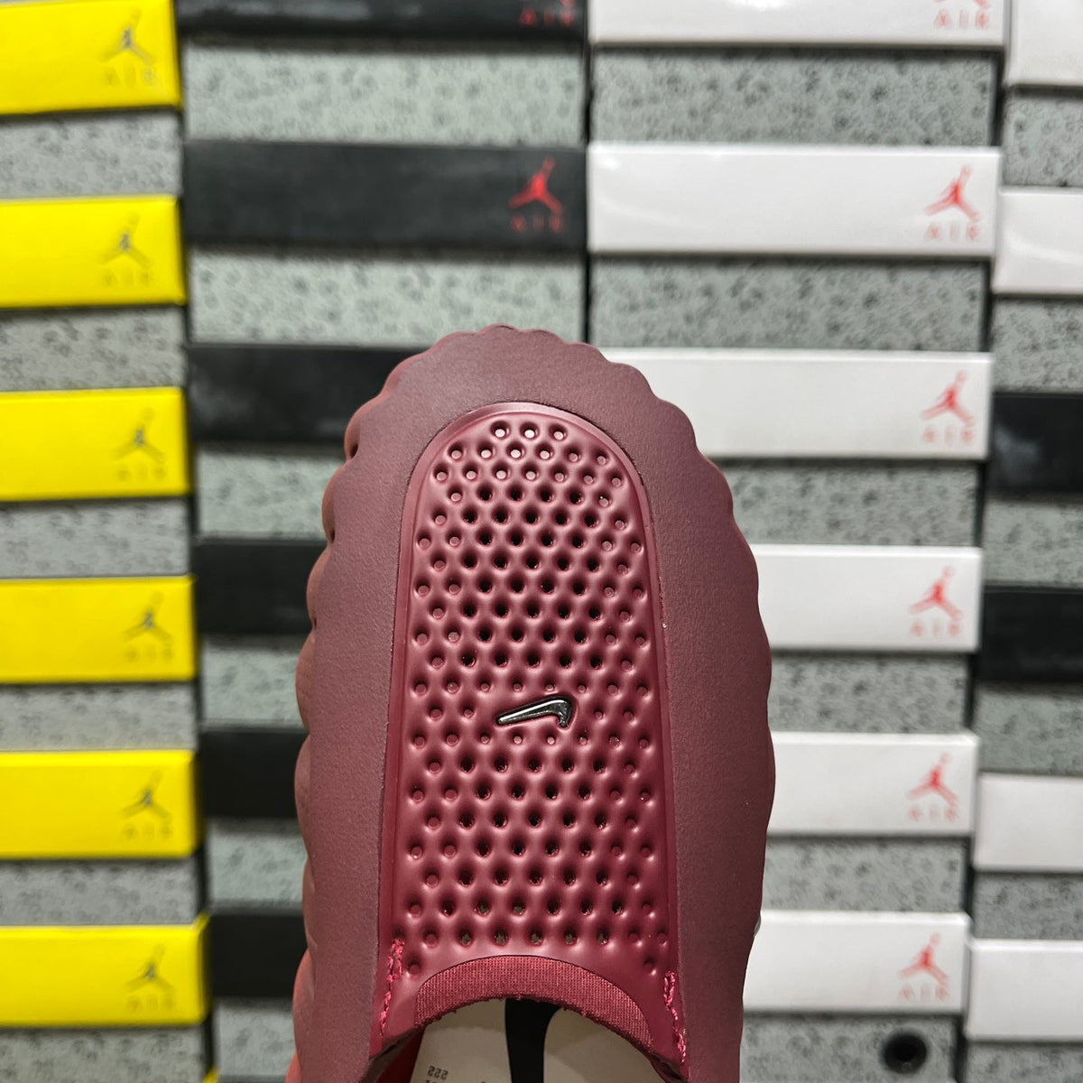 Mind 001 Dark Red