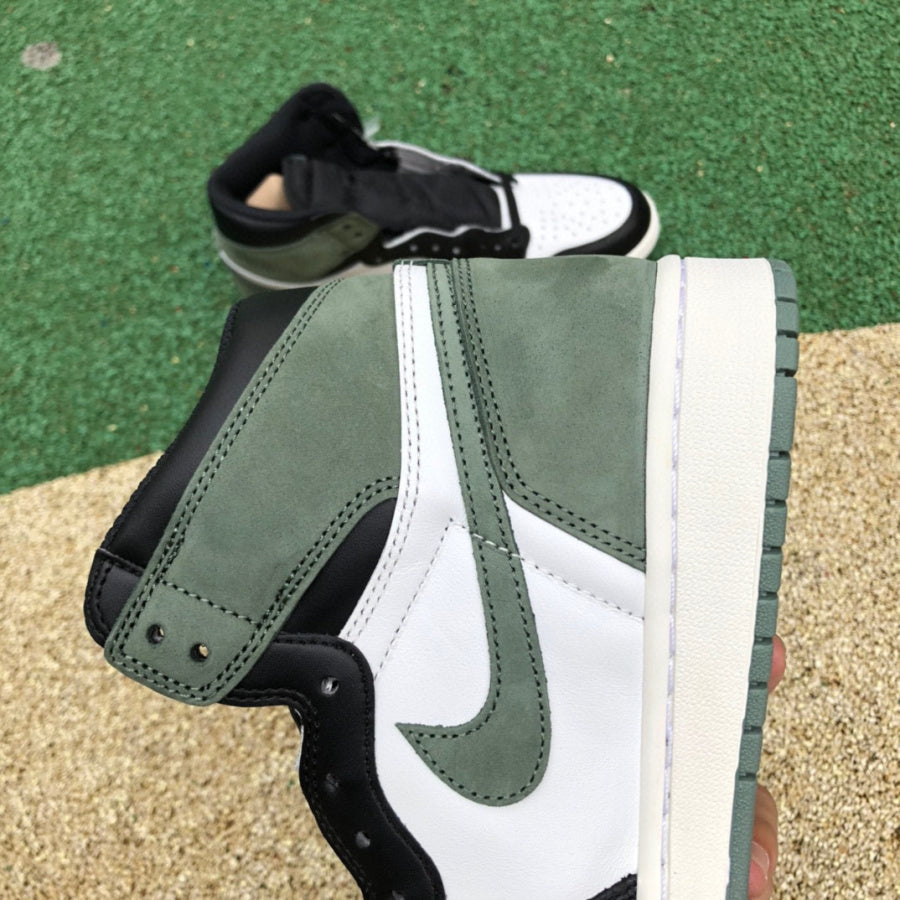 AJ1 High Ringsclay Green