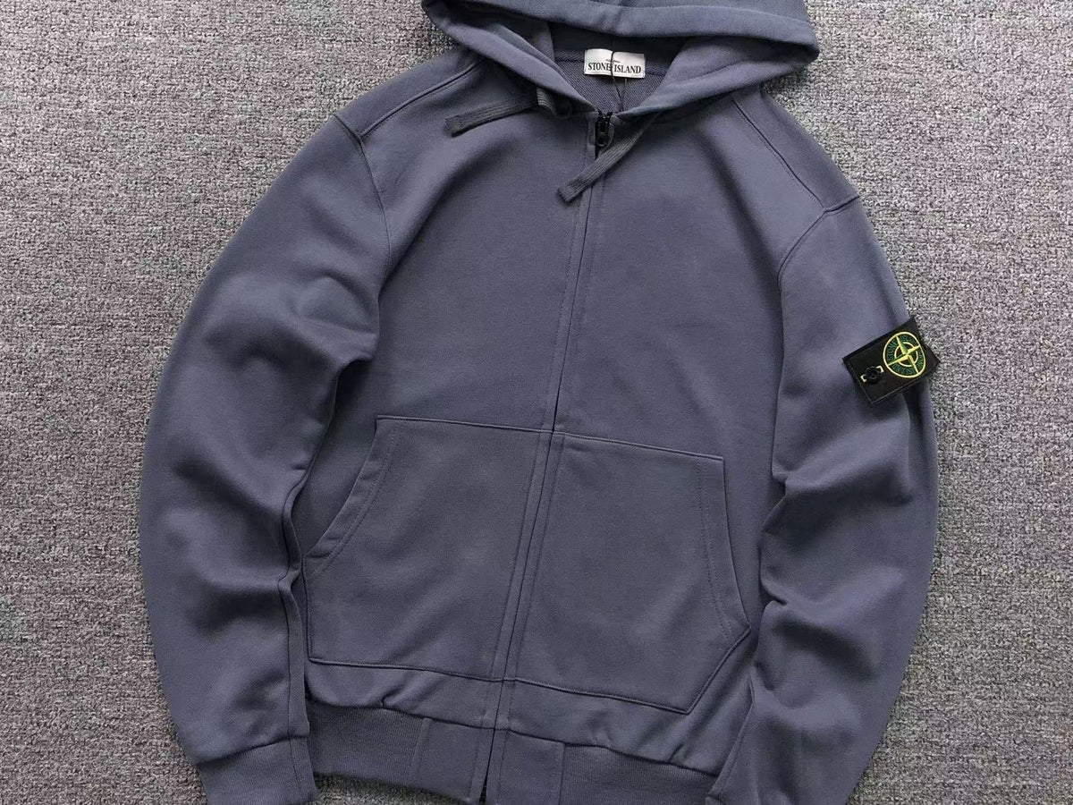 Hoodie ST8N3 1SL4ND 01