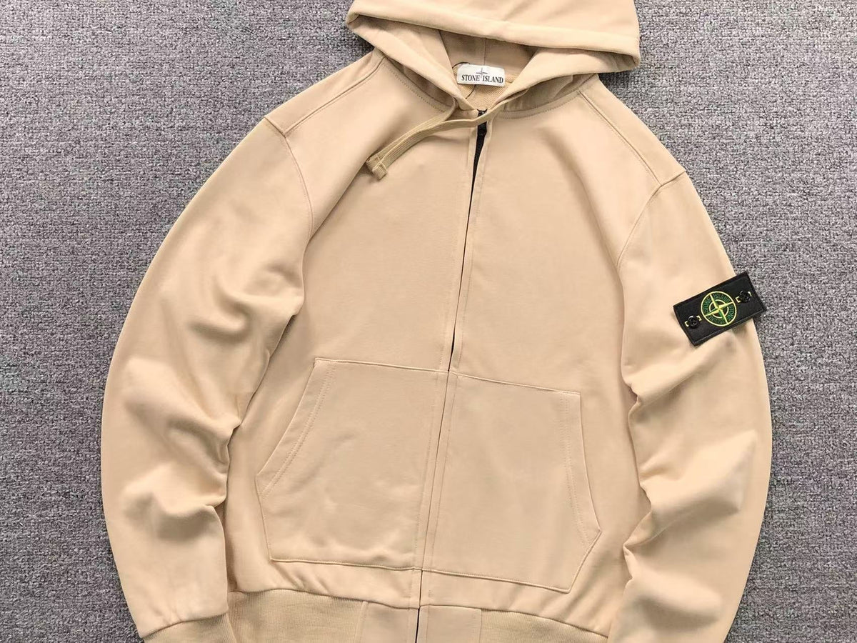 Hoodie ST8N3 1SL4ND 03