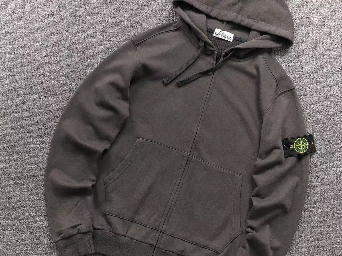 Hoodie ST8N3 1SL4ND 08