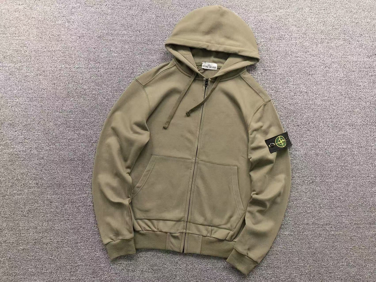 Hoodie ST8N3 1SL4ND 07
