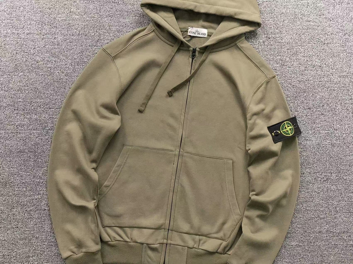 Hoodie ST8N3 1SL4ND 07