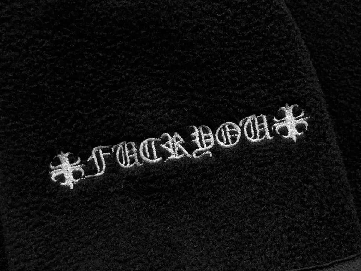 Hoodie CHR8M3 H34RT 23