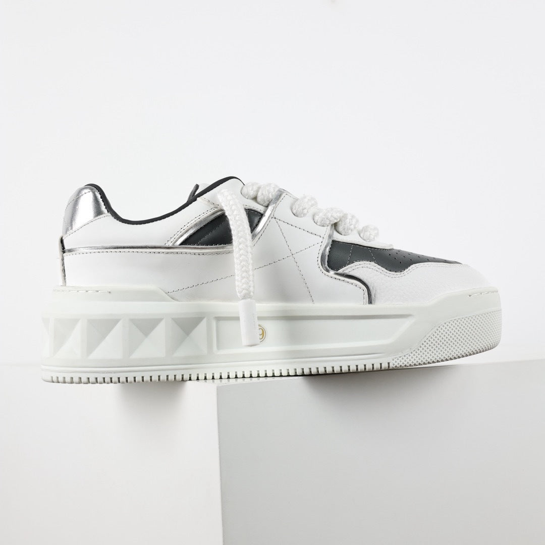 Valentino One Stud XL Black/White