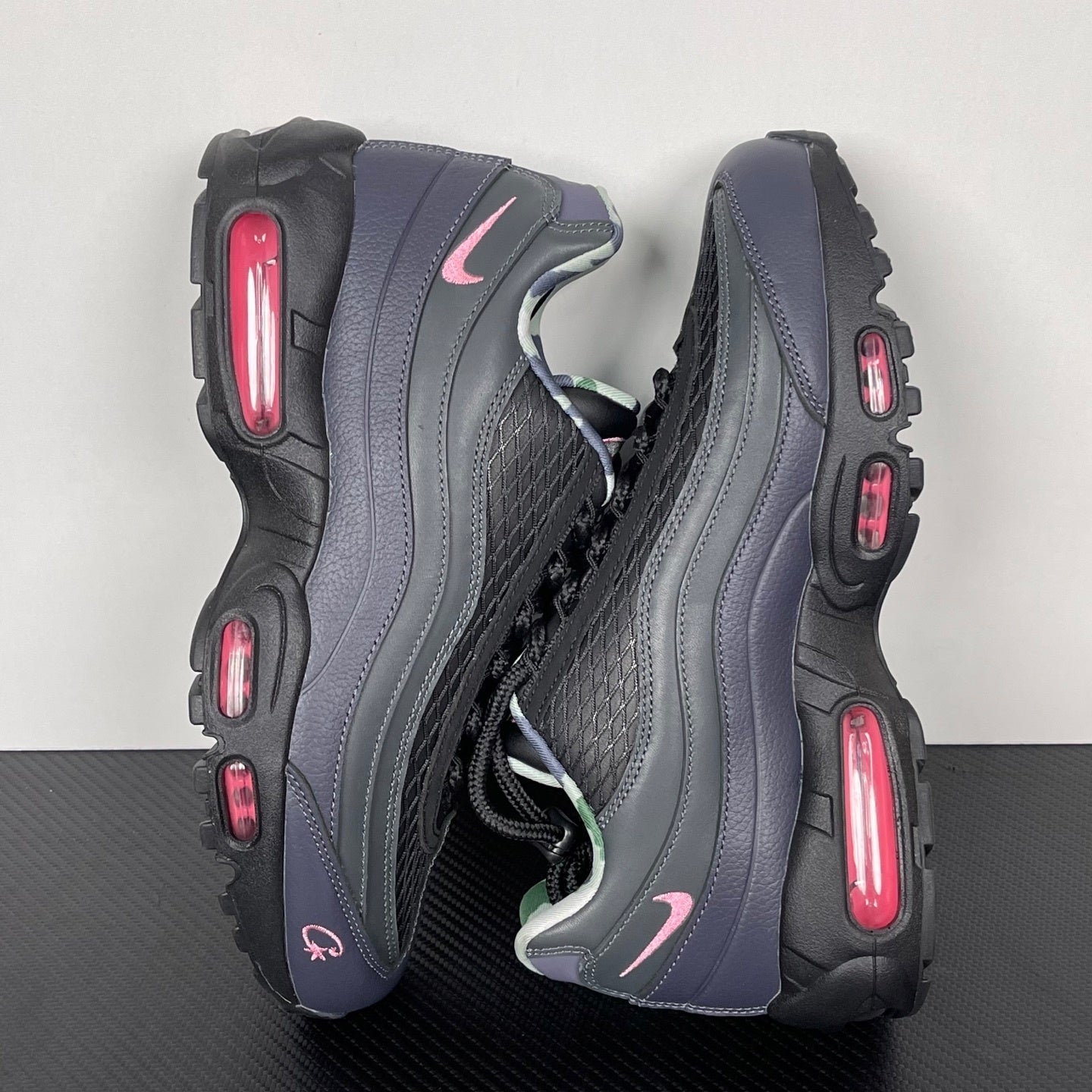 95 Corteiz Pink Beam