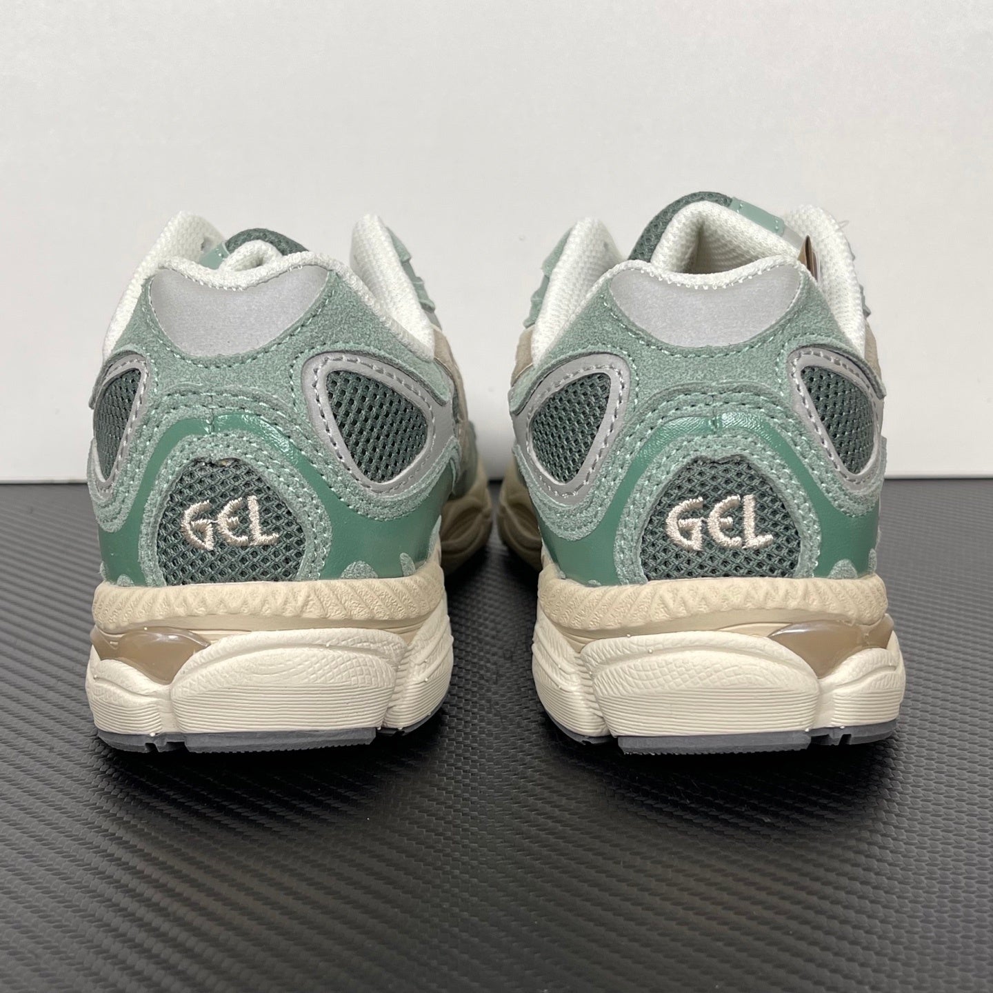 Gel Nyc White Steel Grey