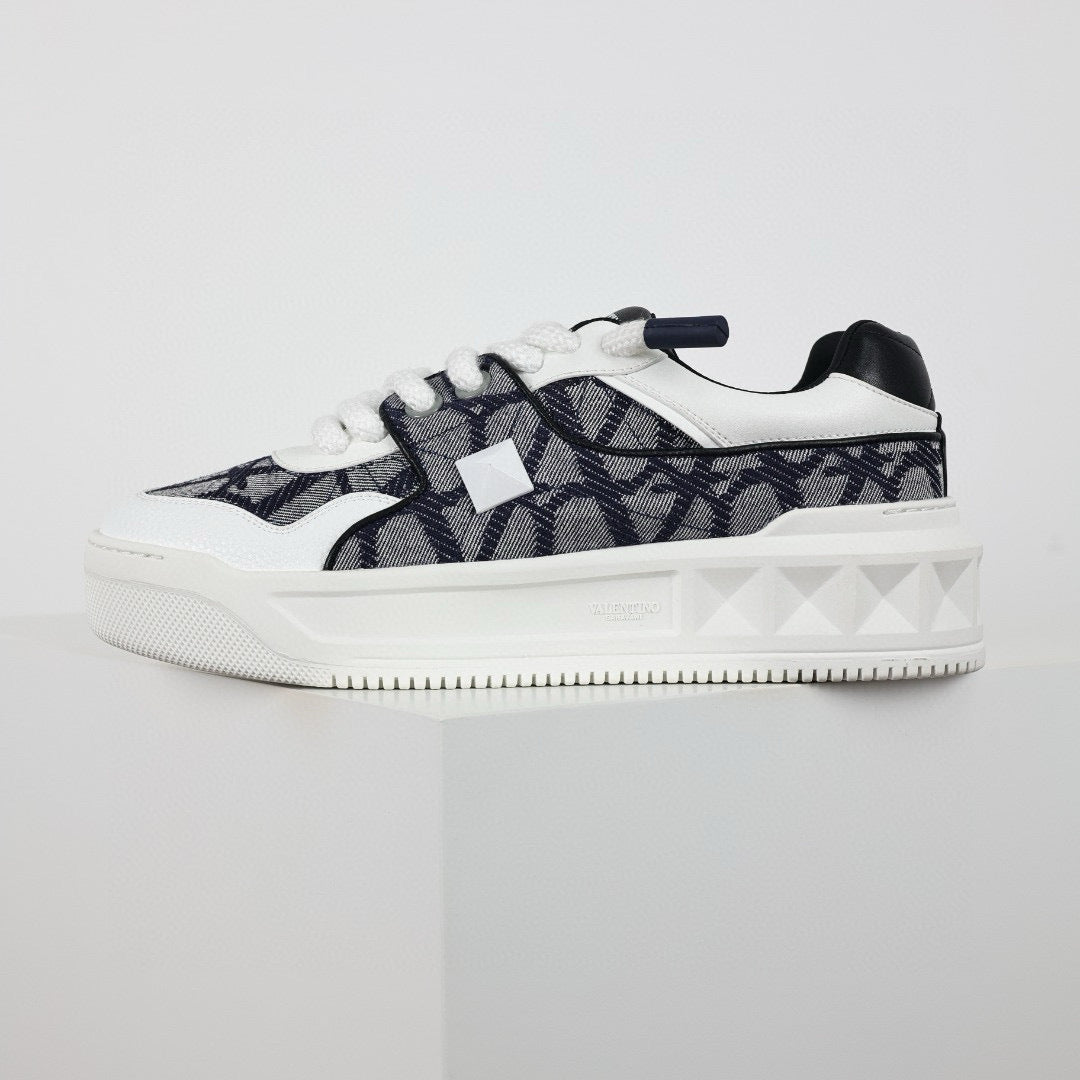 Valentino One Stud XL White/Blue