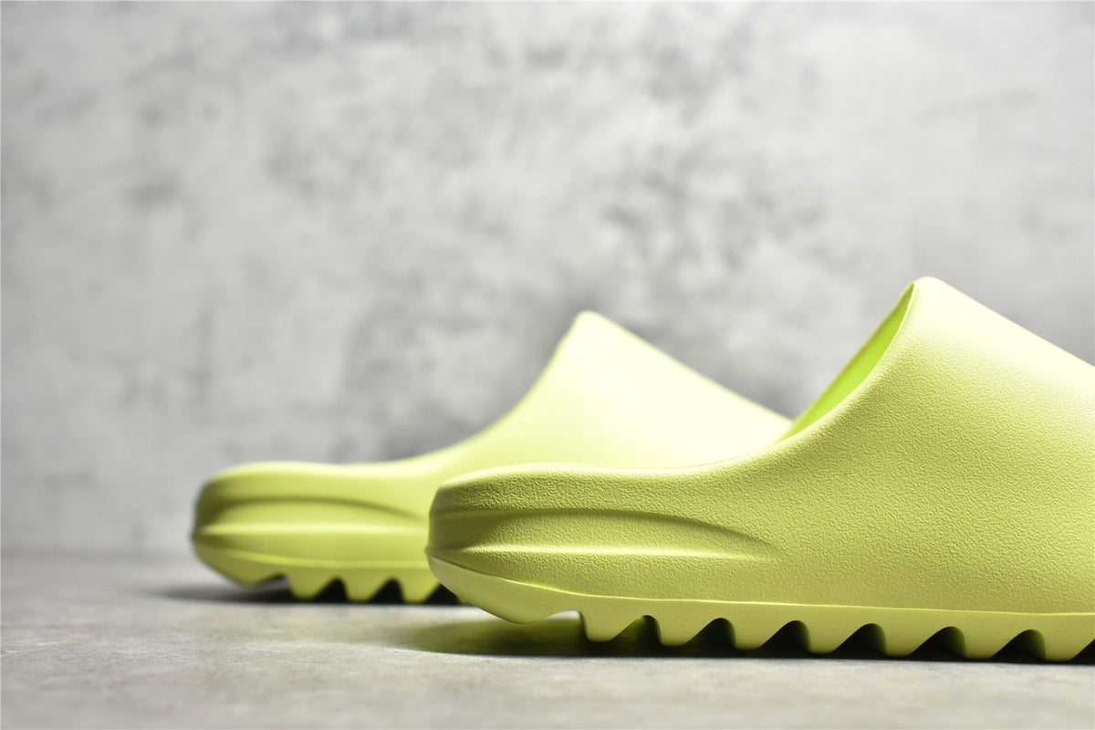 Slide Glow Green
