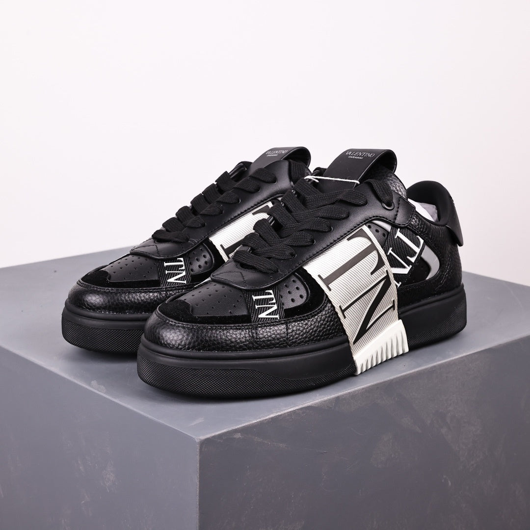 Valentino VL7n Black