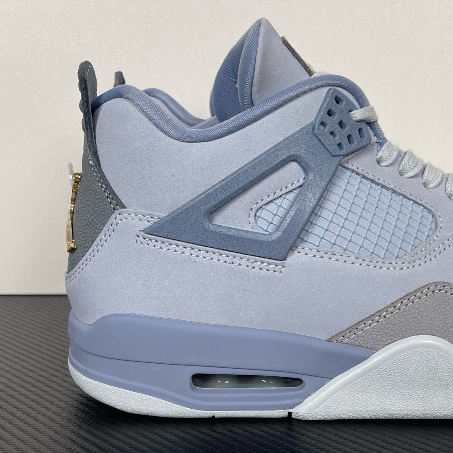 AJ4 Retro UNC Tar Heels PE