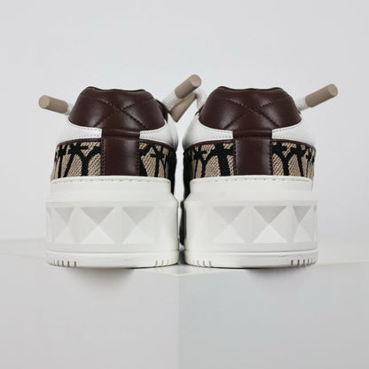 Valentino One Stud XL Brown