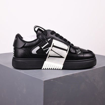 Valentino VL7n Black