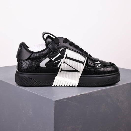 Valentino VL7n Black